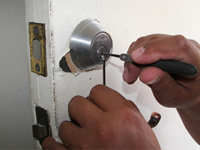 How Do You Become a Locksmith?